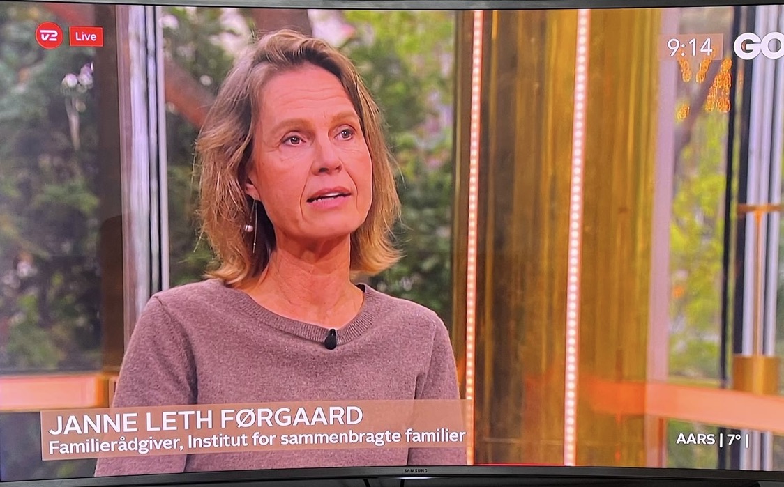Tv2 april 2025 Janne Førgaard Institut for sammenbragte familier på TV2